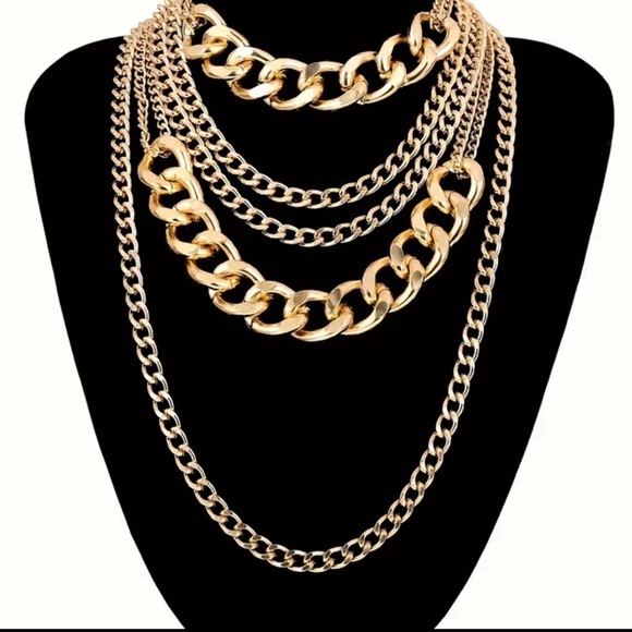 Jewelry - Trendy European Chunky 5 Gold Layered Necklace